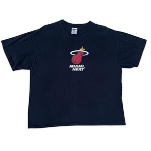 Miami Heat Men Tshirt Size Xl